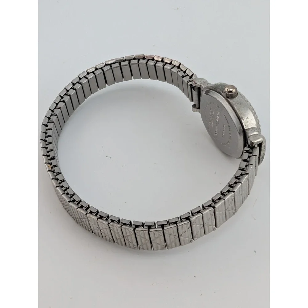 White Stag Women's Watch 19mm Case Silver Stretch Band- New Battery
